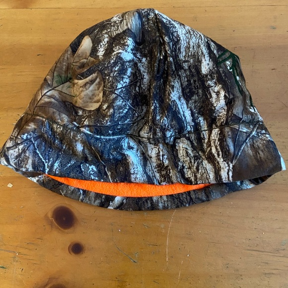 Fleece lined camo hunting hat - Picture 2 of 2